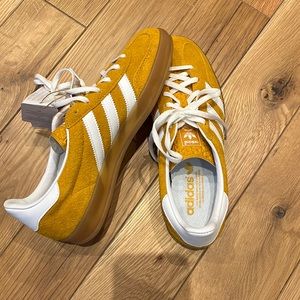 Adidas Gazelle sneakers in size US 8 1/2 (men’s)
